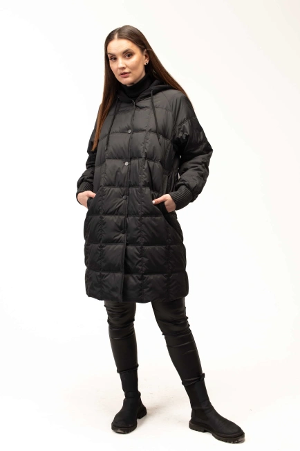 Демісезонна куртка чорна з капюшоном-3