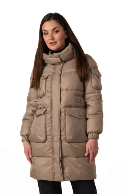 Бежевый биопуховик с декором на рукаве-4