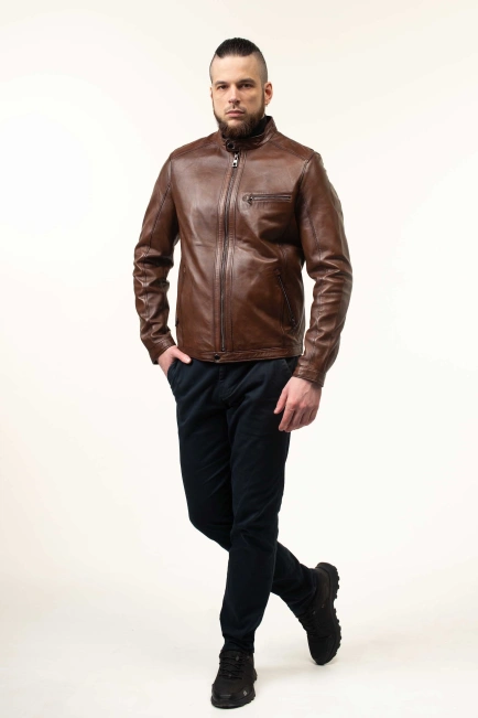 Мужская коричневая кожаная куртка с воротником-5