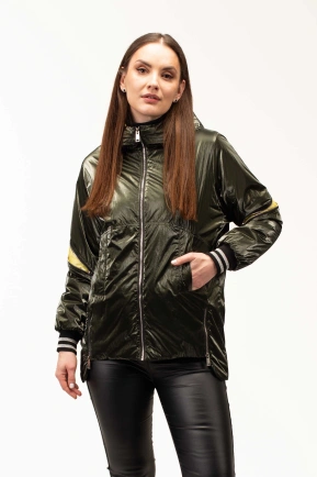 Жіноча куртка з каптуром демісезонна