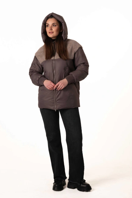 Женский биопуховик с экомехом коричневого цвета-8