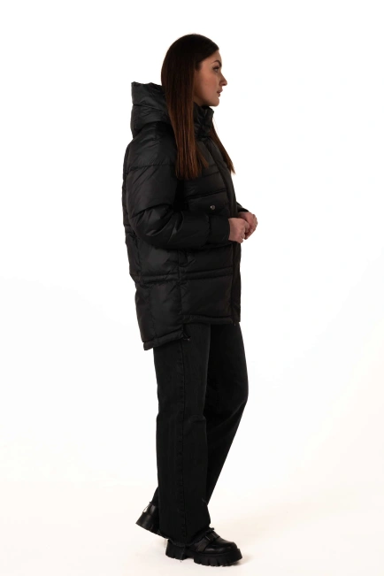 Черный биопуховик с капюшоном и кулисками-7
