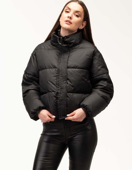 Жіноча зимова куртка з біопухом чорна